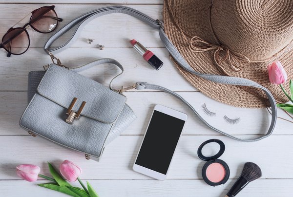 Découvrez les meilleures pochettes téléphone portable femme