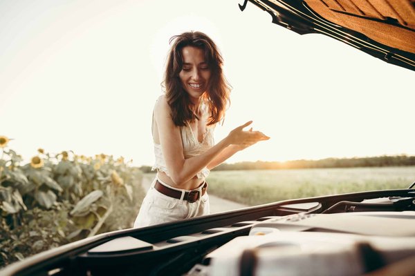 Comment choisir le bon type de bonnet pour un ensemble hivernal chic?